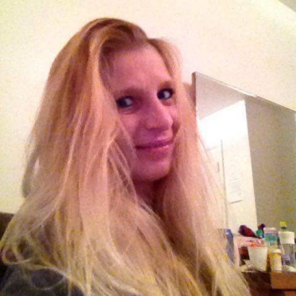 Meet your Posher, Tambra